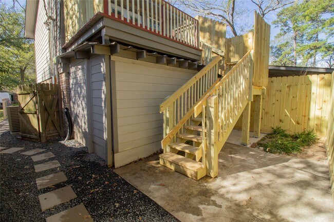 Building Photo - 7 Woody Creek Dr
