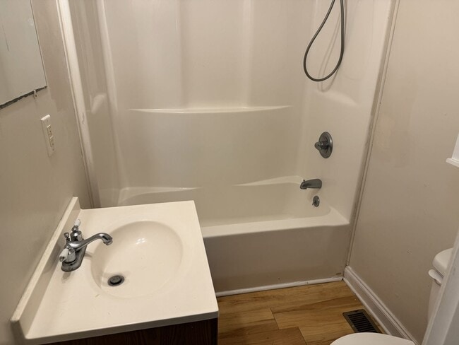 Building Photo - 115 Kenneth Blvd