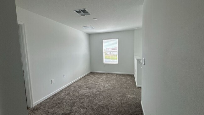 Building Photo - 3430 Howell Dr