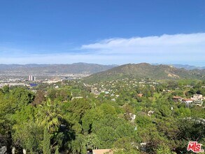 Building Photo - 7353 Pyramid Pl