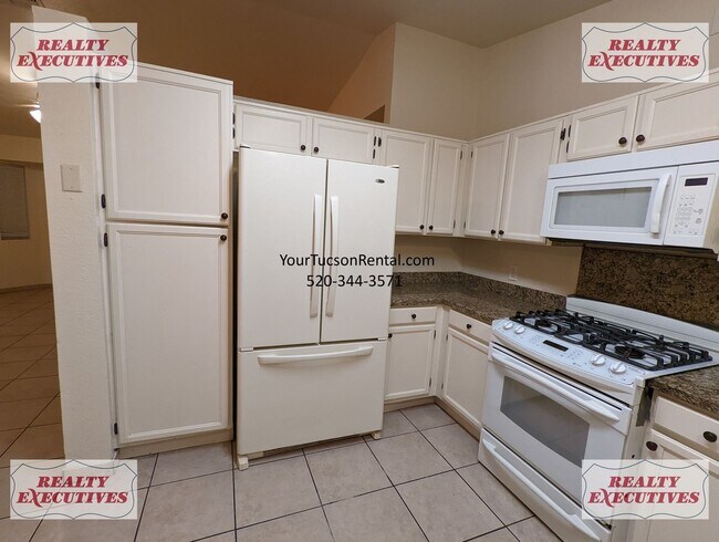 Building Photo - 3/1 with AC and a garage in Midvale Park Near Drexel Rd & Oak Tree Dr