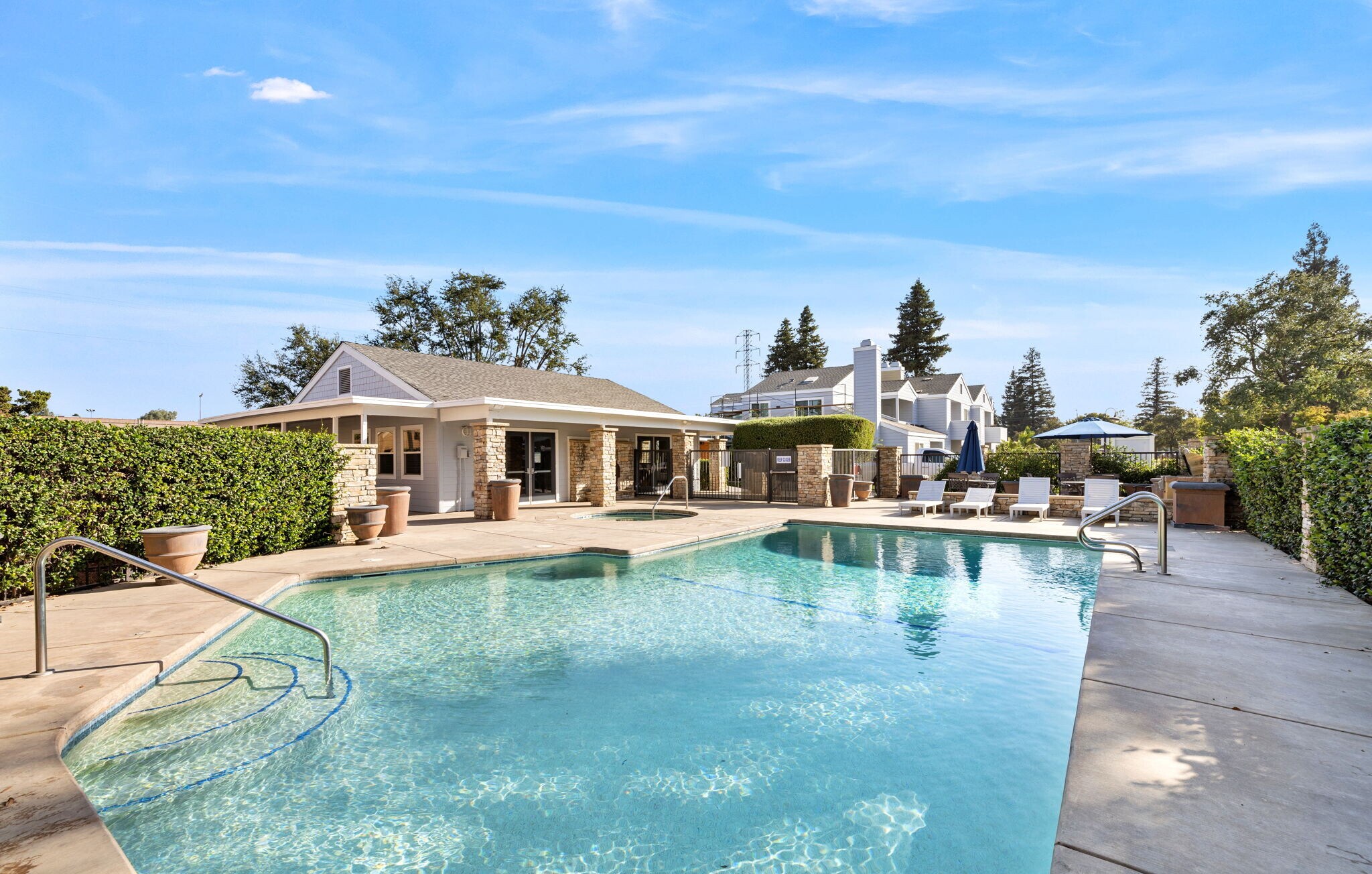 Building Photo - 7675 N 1st St