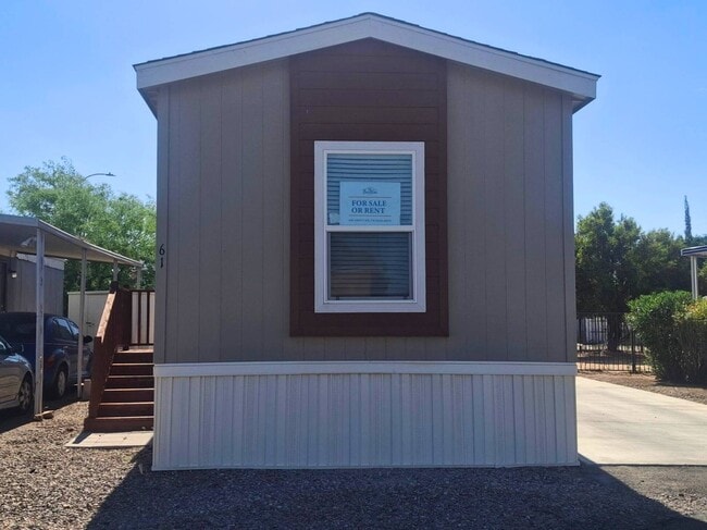 Building Photo - 4100 N Romero Rd