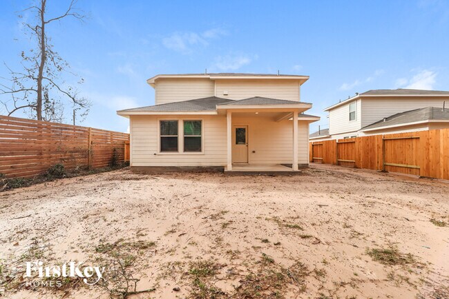Building Photo - 25621 Roy Rogers Rd