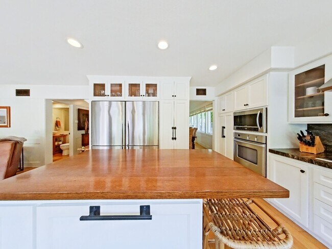 Building Photo - 33702 Calle Conejo