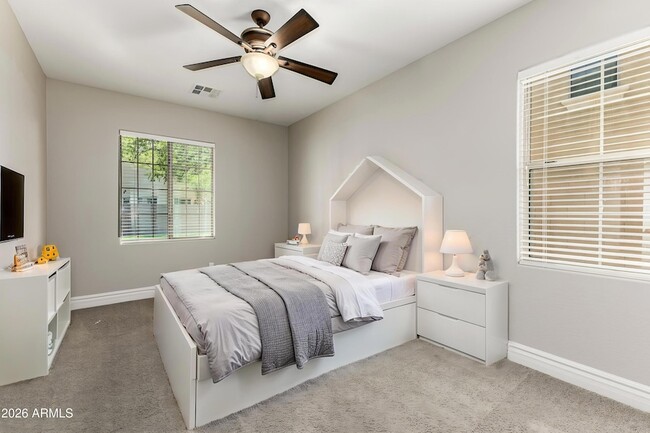 Building Photo - 3423 E Zion Way