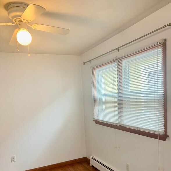 Dining Room/3rd Bedroom/Office windows - 203 5th St