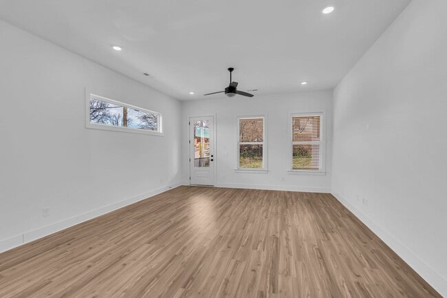 Building Photo - New build in West Nashville!