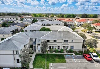 Building Photo - 2 bedroom in North miami FL 33179