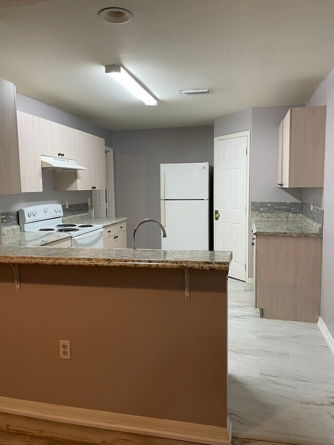 Building Photo - 331 Caldbeck Way