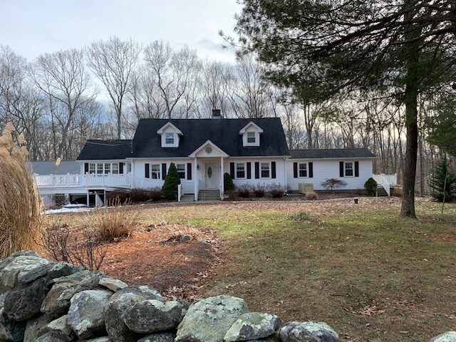 Building Photo - 103 Quaker Farm Rd