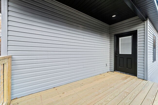 Building Photo - 18 Dumfries Ln