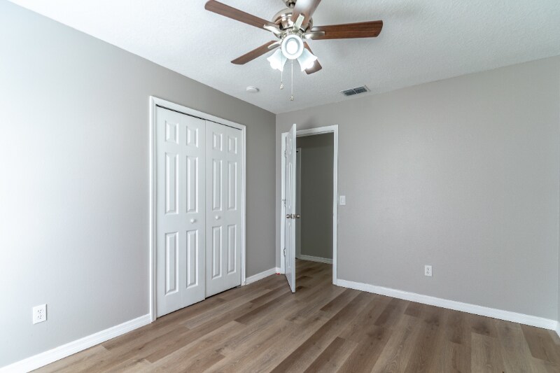 Building Photo - 2306 Lily Pad Ln
