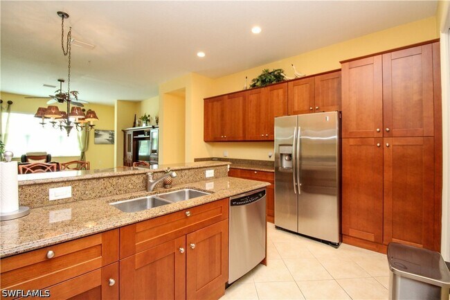 Building Photo - 9224 Campanile Cir