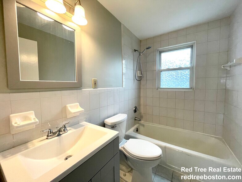 Building Photo - 59 Desoto Rd