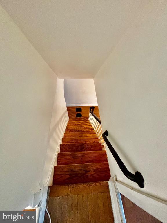 Building Photo - 2339 Belgrade St