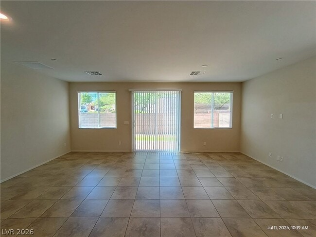 Building Photo - 2119 Del Aqua Ave