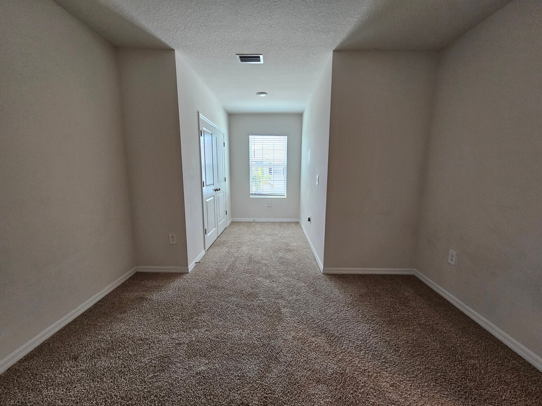 Building Photo - 8652 Milestone Dr