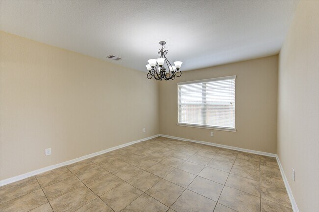 Building Photo - 26727 Henson Falls Dr
