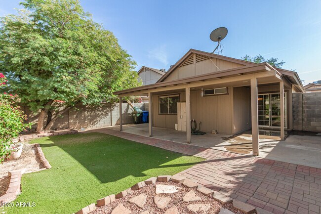 Building Photo - 3022 East Michigan Ave