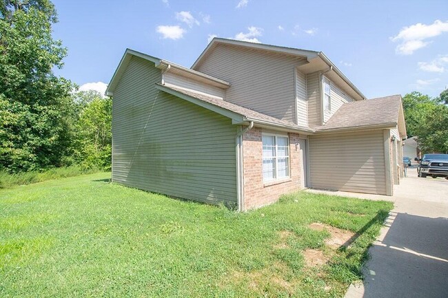 Building Photo - 1529 Bodie Dr