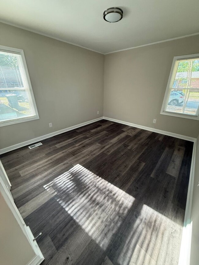 Building Photo - 116 Bennett Ct