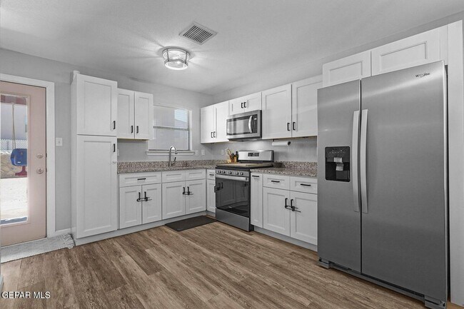 Building Photo - 14236 Rattler Point Dr