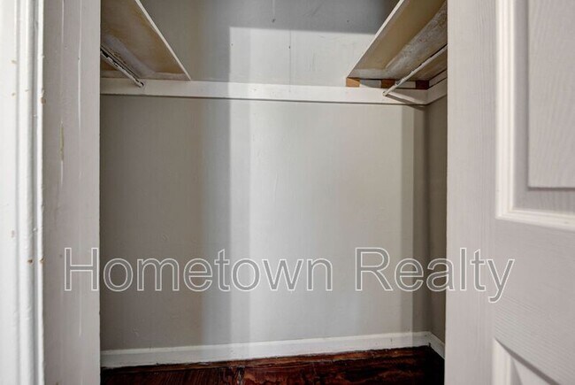 Building Photo - 2200 Downing St