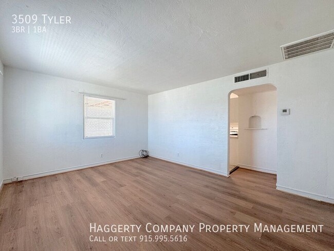 Building Photo - 3509 Tyler-