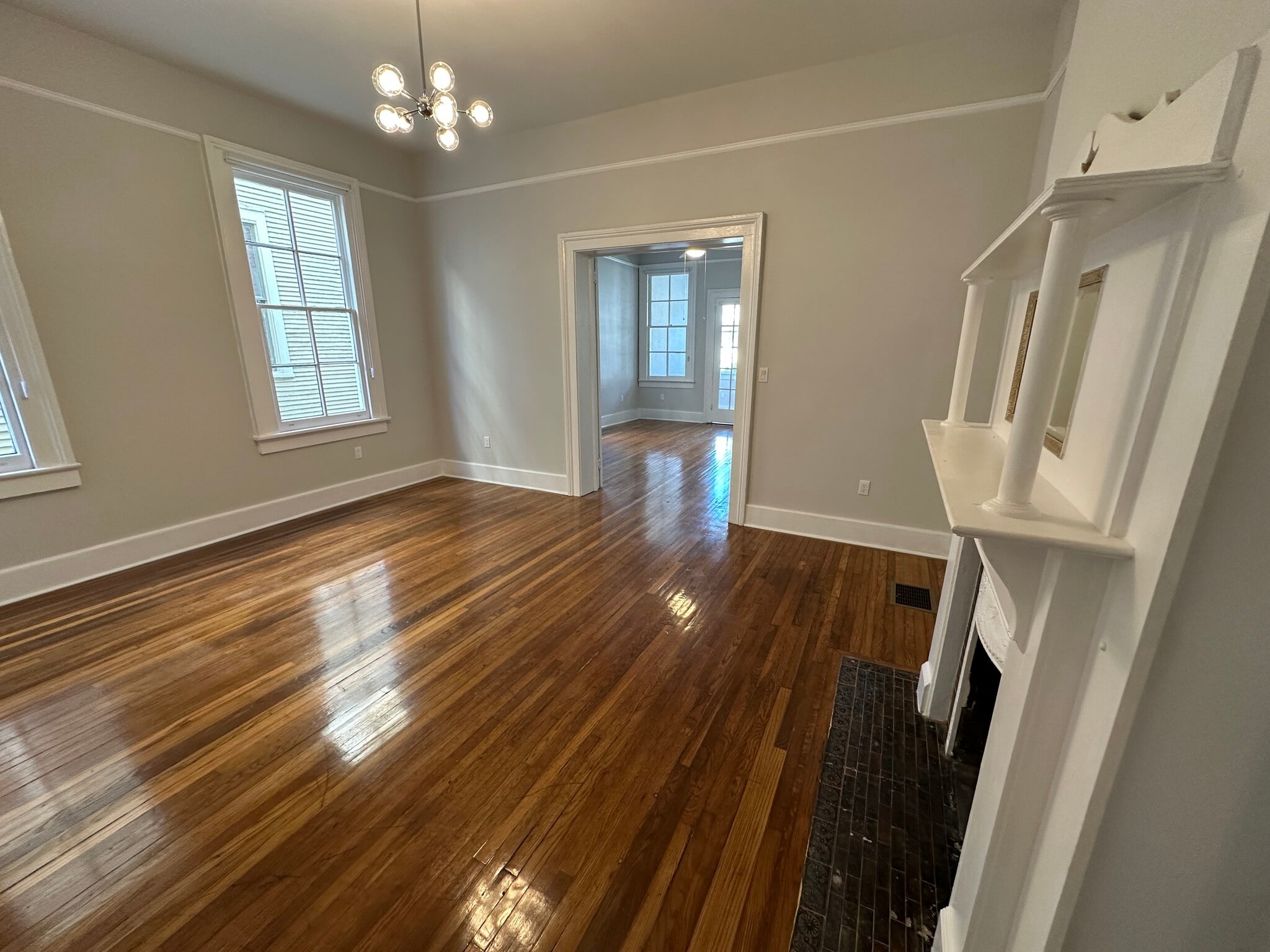 Dining Room - 5520 Loyola Ave