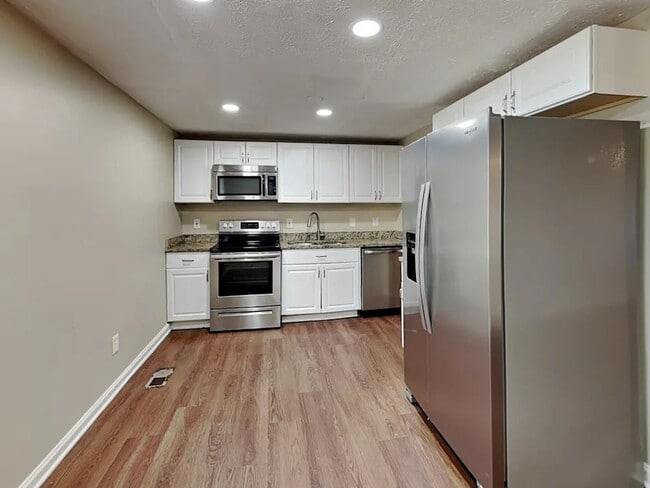 Building Photo - 605 Tower Rd