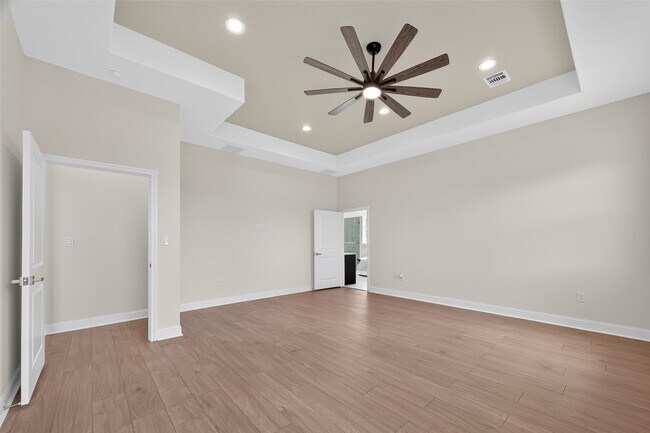 Building Photo - 7717 Prairie St