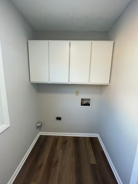 Building Photo - 4126 Turf Ln