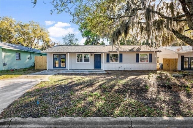 Building Photo - 920 Johnston St