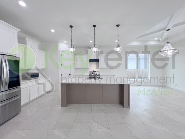 Building Photo - Beautiful 3 bedroom/ 2.5 bath Home in Edinburg - $500 off the First Month Rent!!!