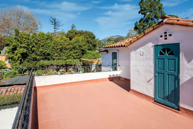 Building Photo - 0 E Junipero St