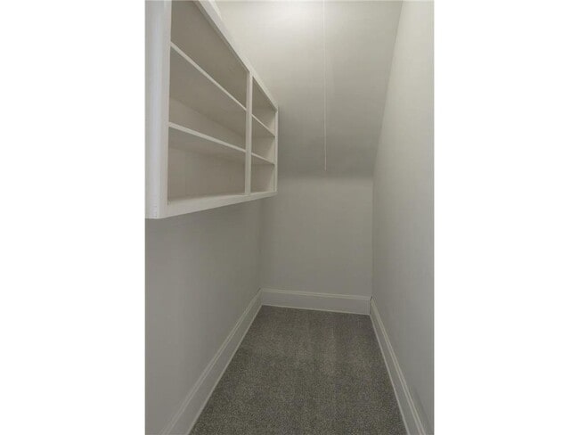 Building Photo - 1606 Concordia Ave