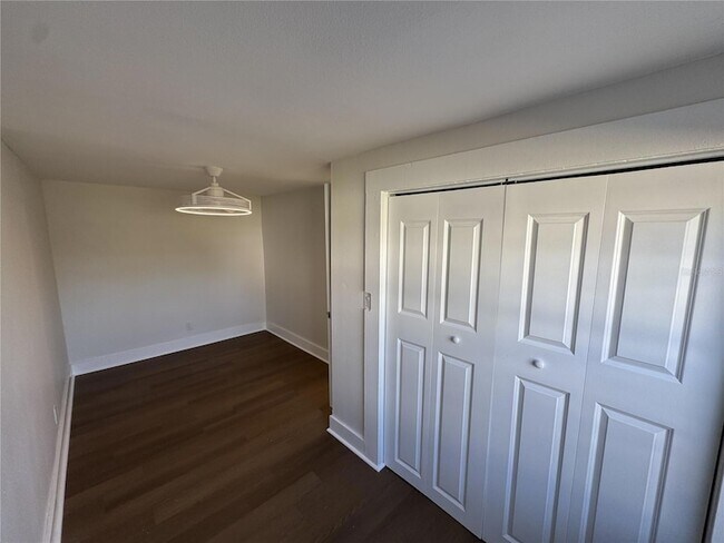 Building Photo - 333 9th Ave N