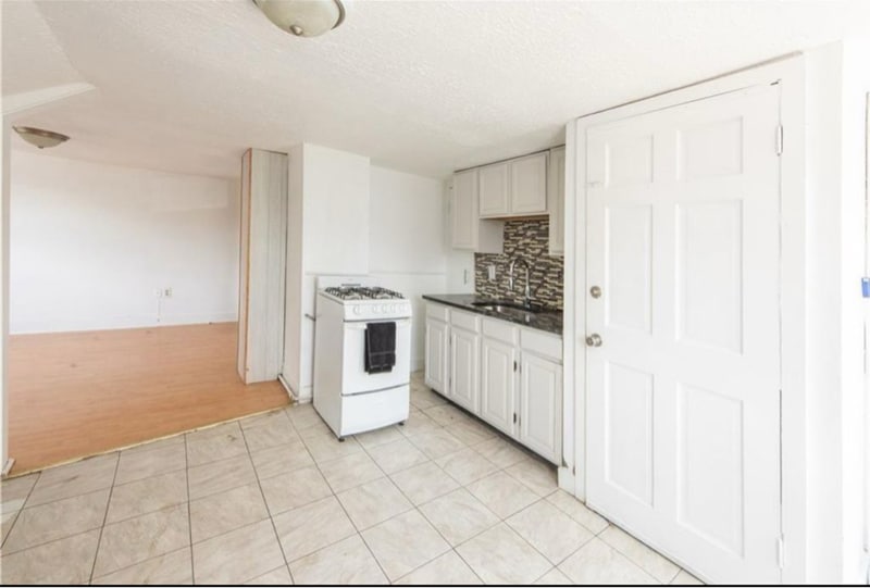 Building Photo - 6 Howard St