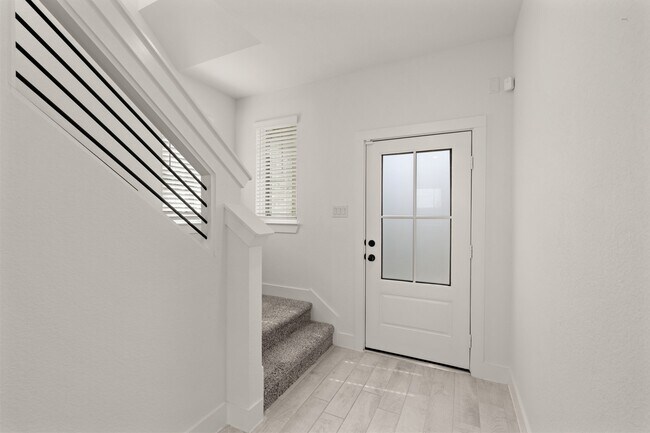Building Photo - 7626 Redbud Orch Rd