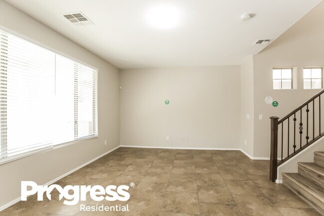 Building Photo - 1637 W Lacewood Pl
