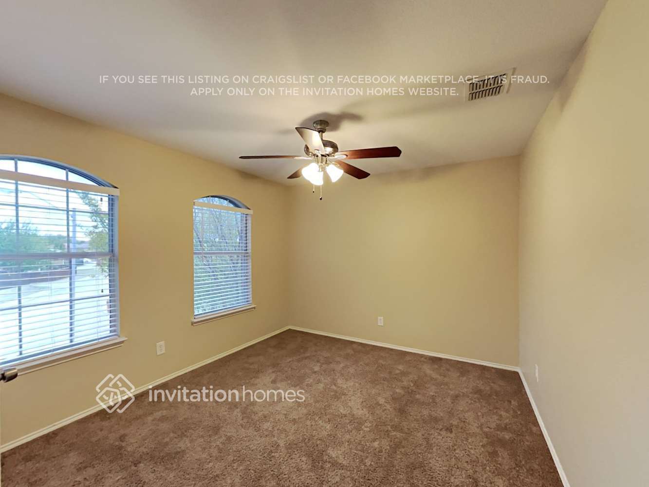 Building Photo - 200 Laramie Ln