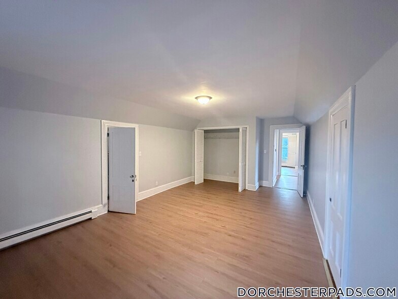 Building Photo - 25 Monadnock St
