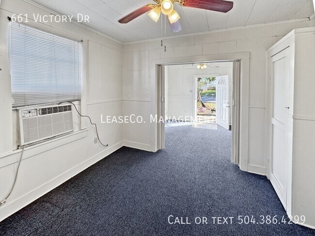 Building Photo - 661 Victory Dr