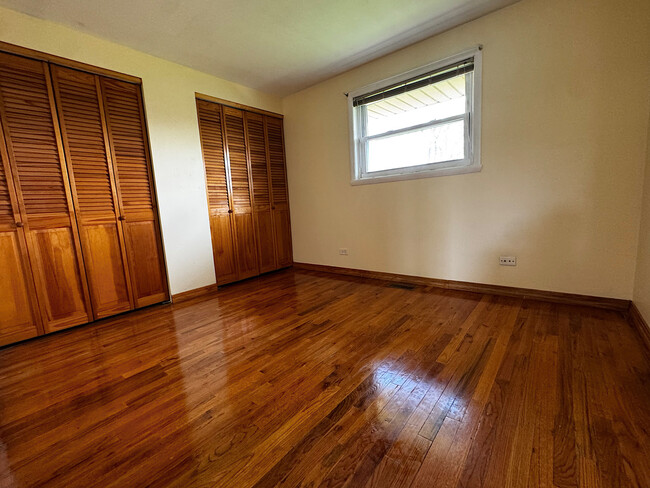 Building Photo - 1534 Revere Cir