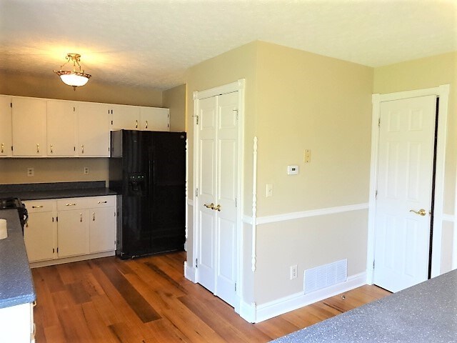 Building Photo - 5100 Renmill Dr