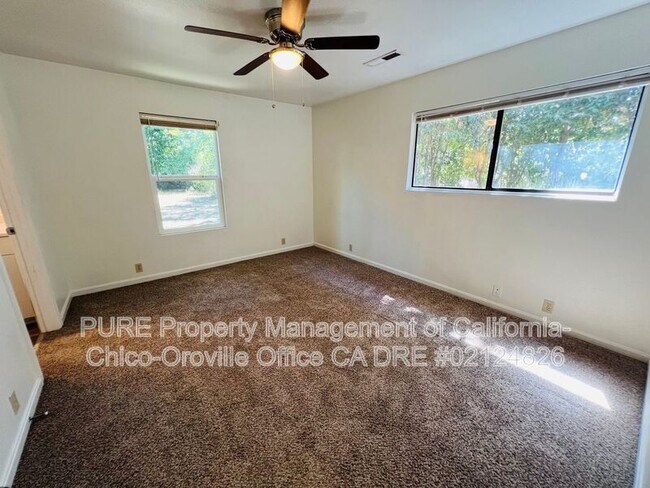 Building Photo - 9210 Goodspeed St