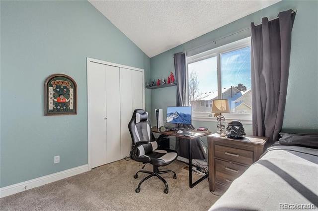 Building Photo - 1714 Foxfield Dr