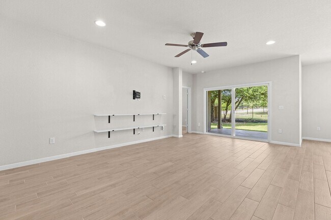 Building Photo - 2205 Singletree Bend