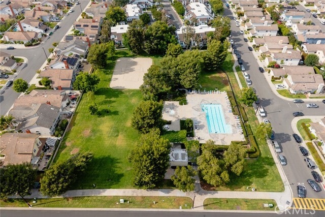 Building Photo - 549 Springbrook N